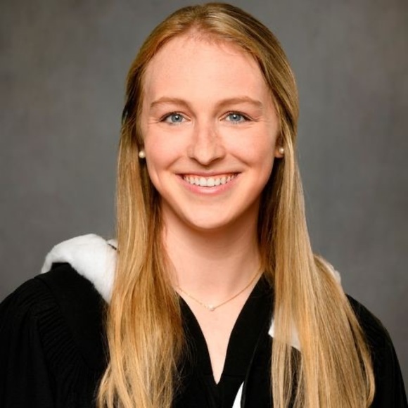 Meet your Posher, Chloe - Picture 1 of 1